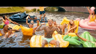 Carnavalsclip: Mart Hoogkamer - Ik Ga Zwemmen